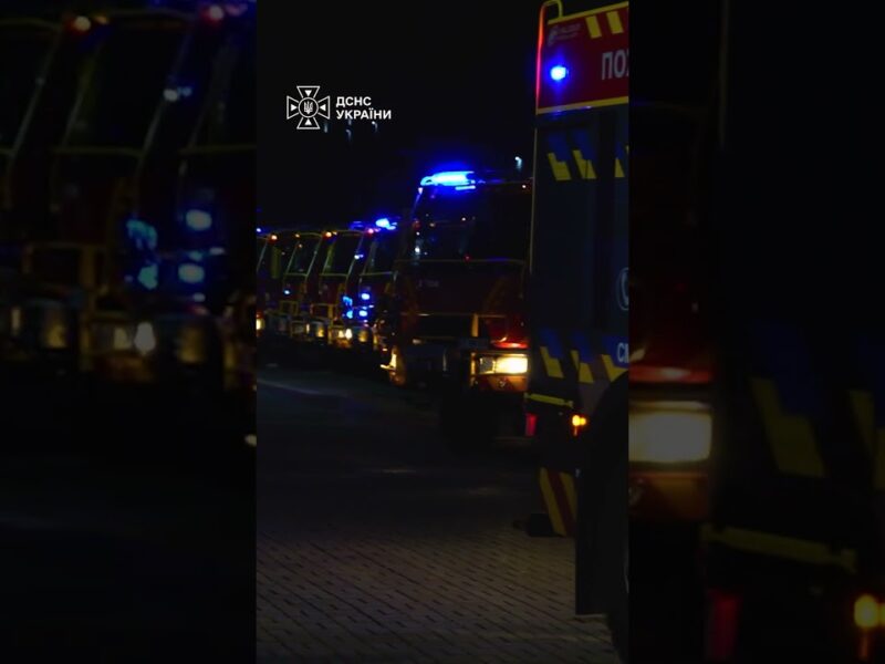 ⚡️ Досвід війни + вітчизняна техніка = перемога над стихією. Рятувальники вирушили на допомогу