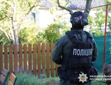 За $7 тисяч обіцяв зняти з обліку: на Вінниччині затримали патрульного