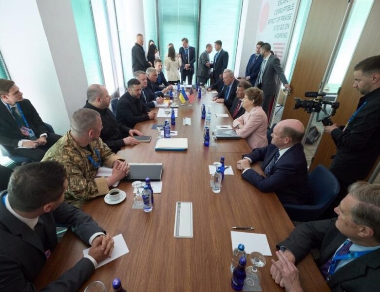 Зеленський обговорив з делегацією Конгресу США постачання ракет для Patriot