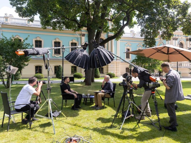 Зеленський повідомив про “дуже хорошу” розмову з прем’єром Британії