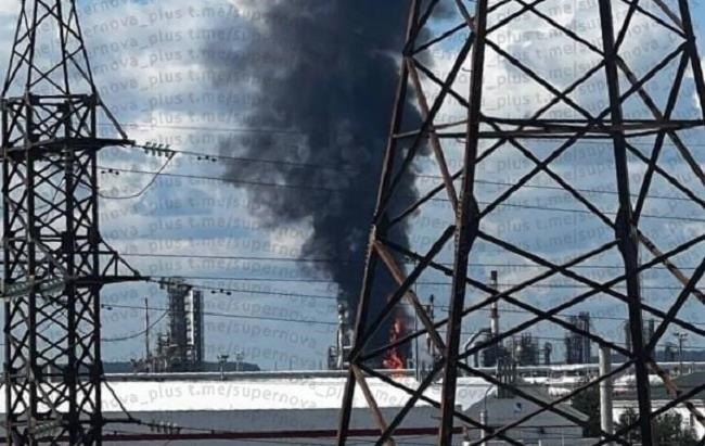 Зеленський заявив про удар по НПЗ у Пермі
