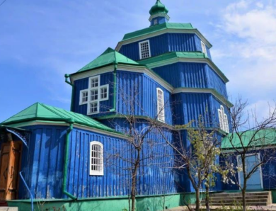 Через удар РФ згоріла старовинна церква у Береславі – ЗМІ
