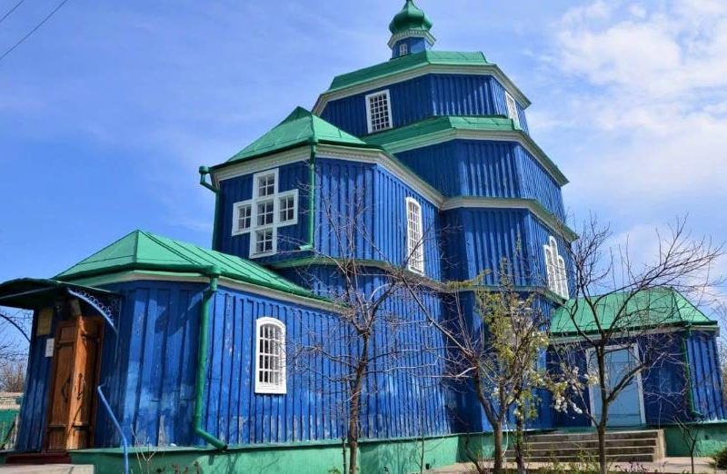 Через удар РФ згоріла старовинна церква у Береславі – ЗМІ