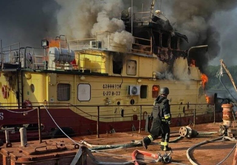 Росія атакувала цивільні судна в портах Великої Одеси і Дунаю