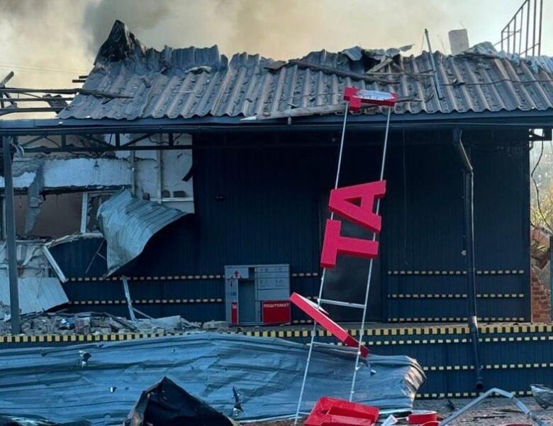Росіяни знищили відділення Нової пошти в Прилуках