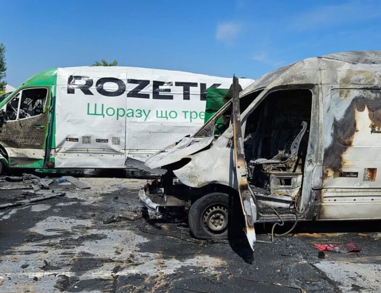 Російський дрон влучив у склад Rozetka: є загиблий і поранені