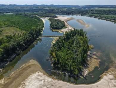 Румунія підірве скелю на Дунаї для порятунку АЕС