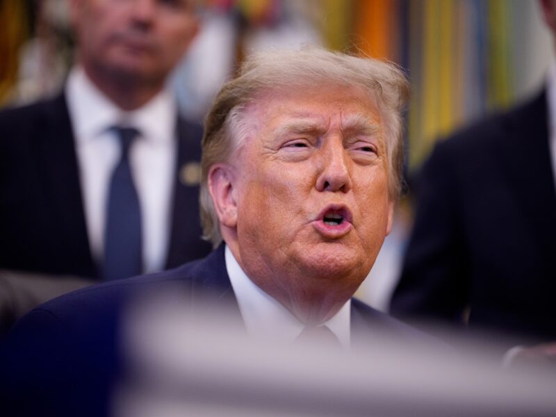 Суд США зупинив будівництво бального залу Трампа