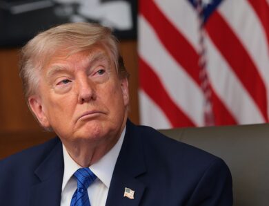 Трамп заявив про паузу в атаках на Іран