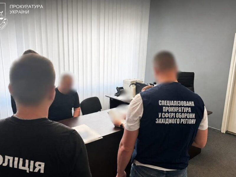 Трьох посадовців ТЦК викрили на фіктивних мобілізаціях