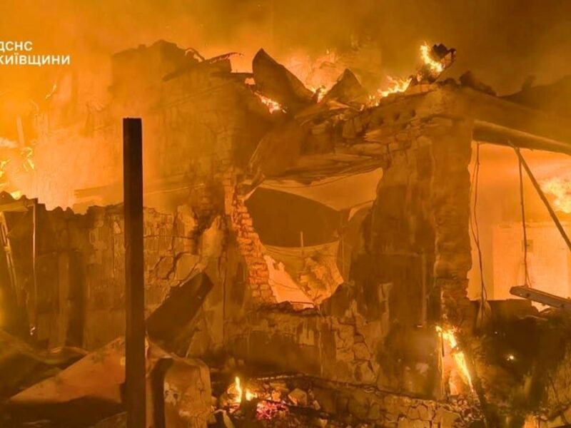 У ДСНС повідомили нові деталі атаки РФ на Київщину
