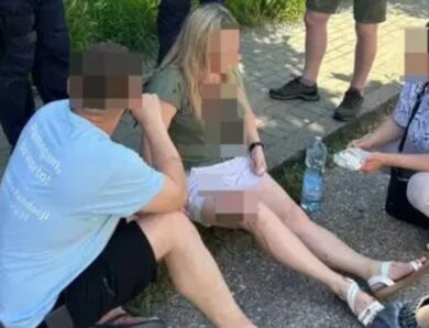 У Польщі пенсіонер побив українку палицею