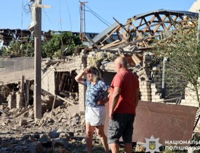 Удар КАБами по Херсону: є жертва, 18 поранених