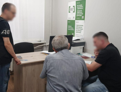 Зарплата за бронь: у Луцьку викрили фіктивне працевлаштування в ліцеї